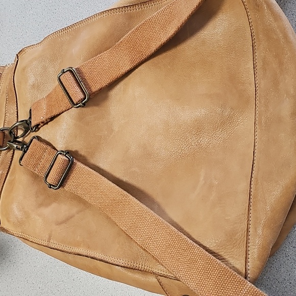 Franke Exe Buttery Soft Genuine Leather Large Backpack. - Picture 6 of 13